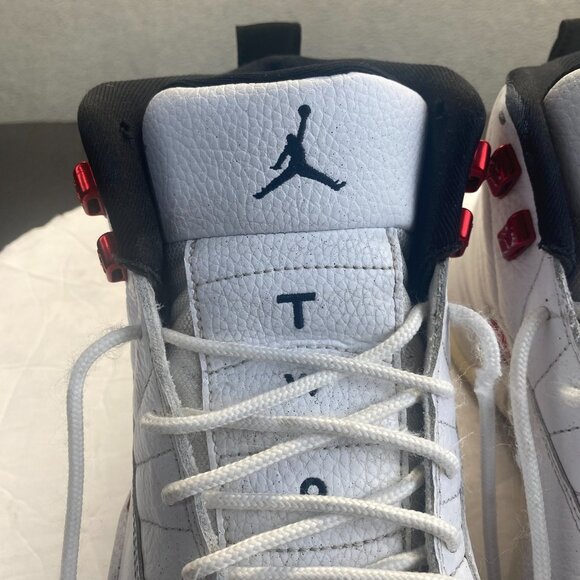 Air Jordan  Twist Retro Size 11  White Red Sneakers 2021 CT8013-106,Athletic main image 6